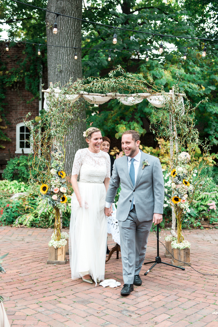 Nicki and Josh's wedding at the Powel House by Maria Mack Photography ©2015 https://mariamackphotography.com