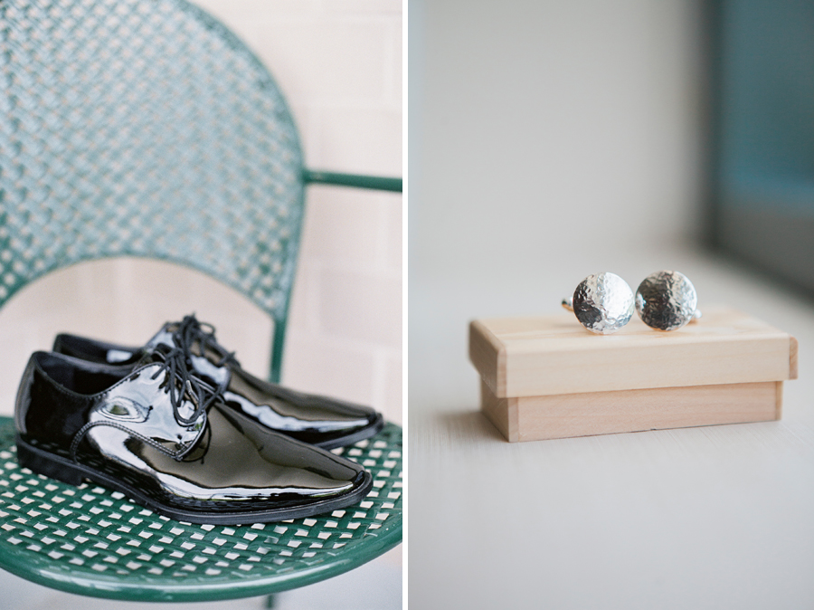 grooms shoes and cuff links